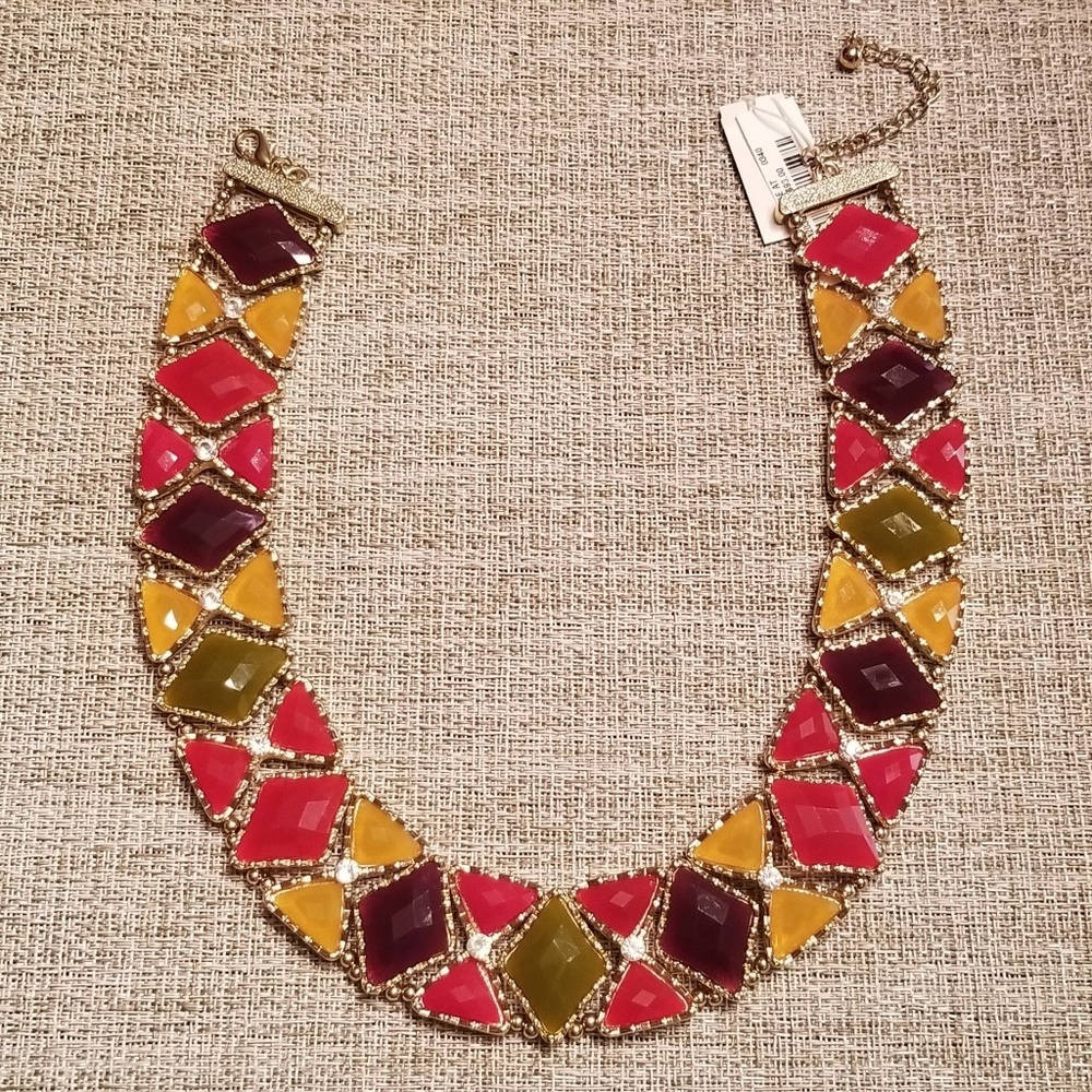 Statement necklace